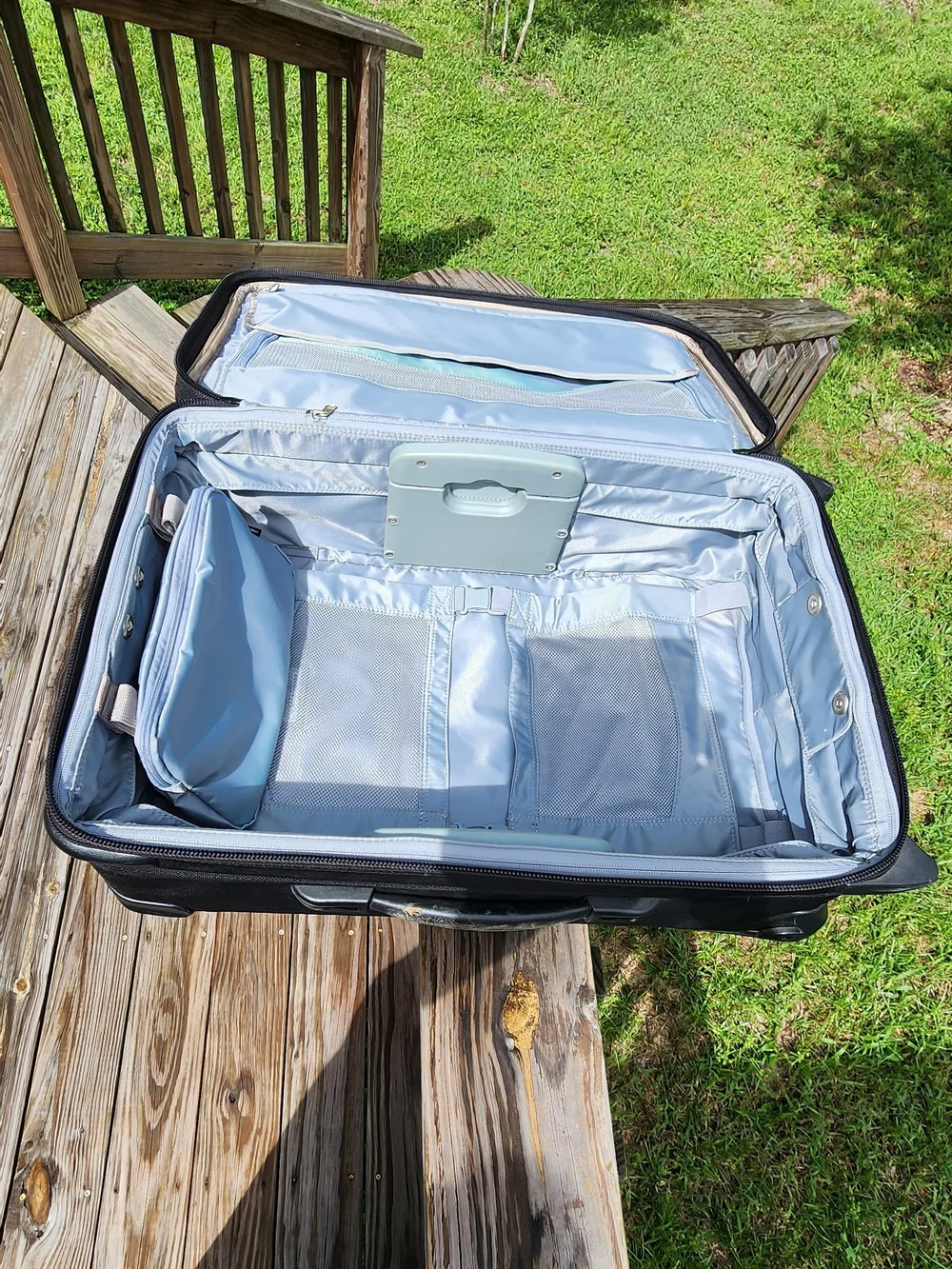 Briggs & Riley Black Rollaboard Carry-On – Slim Upright Travel Bag